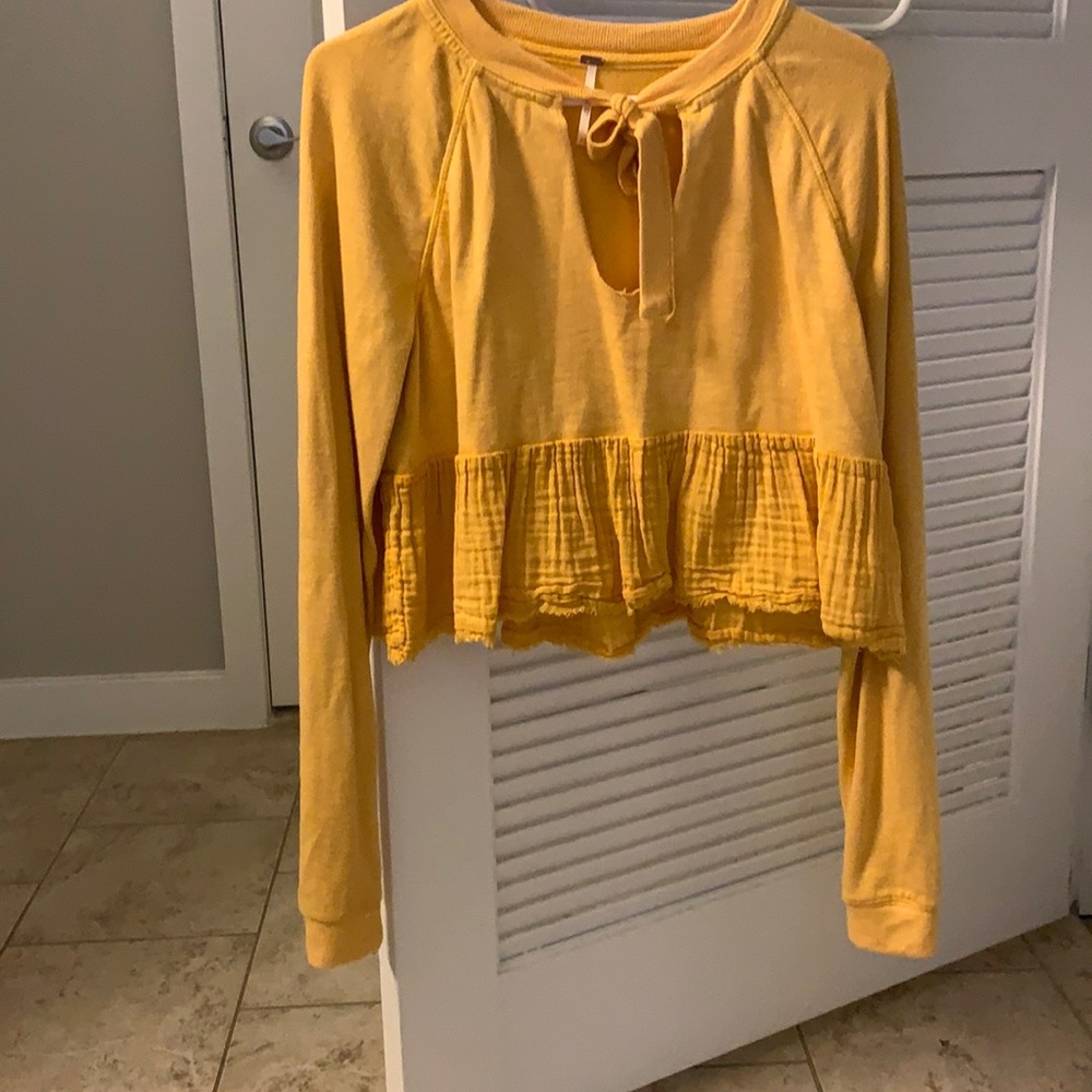 Free People long sleeve crop top